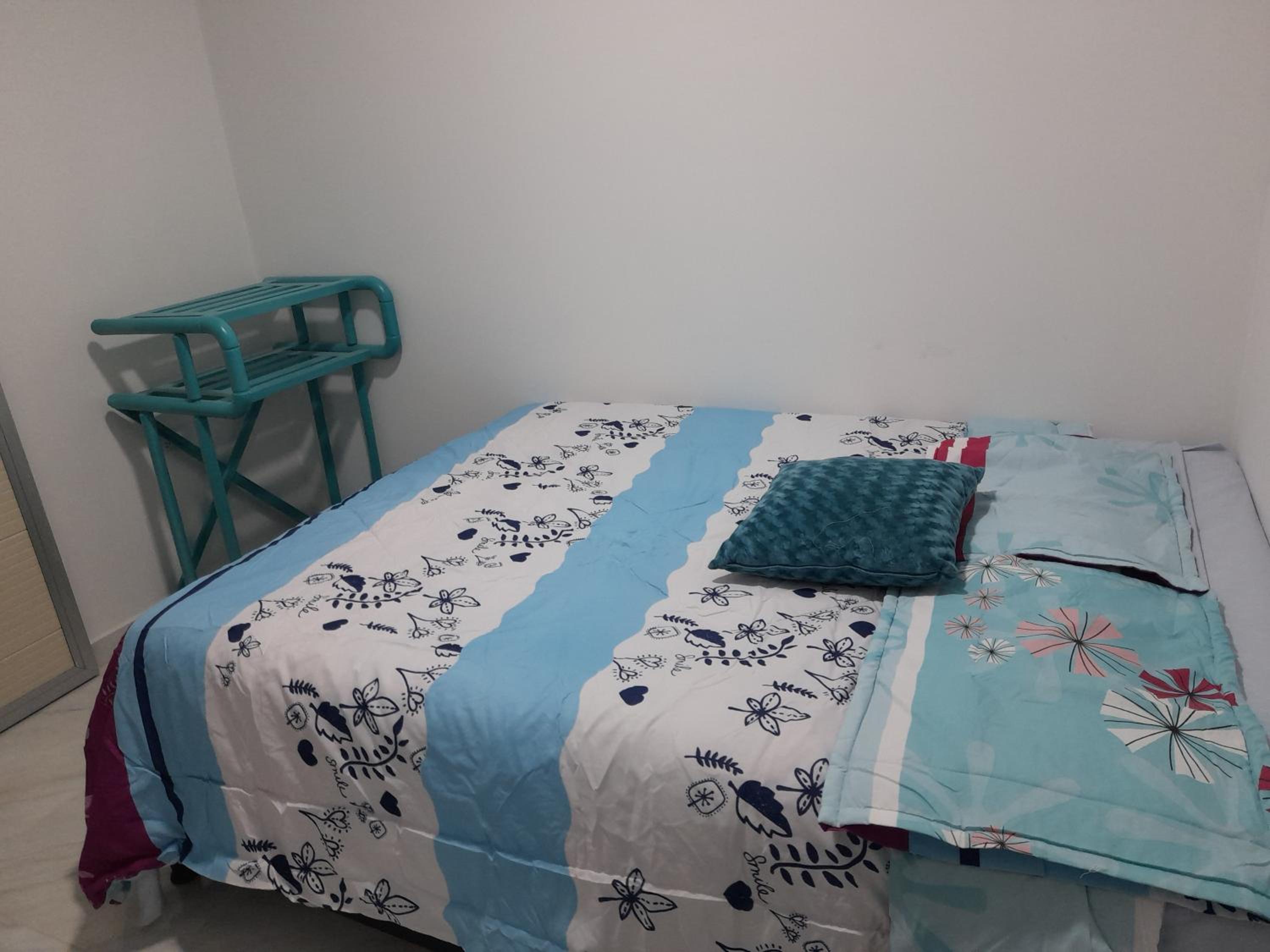 APARTA ESTUDIO PERLA ROJA