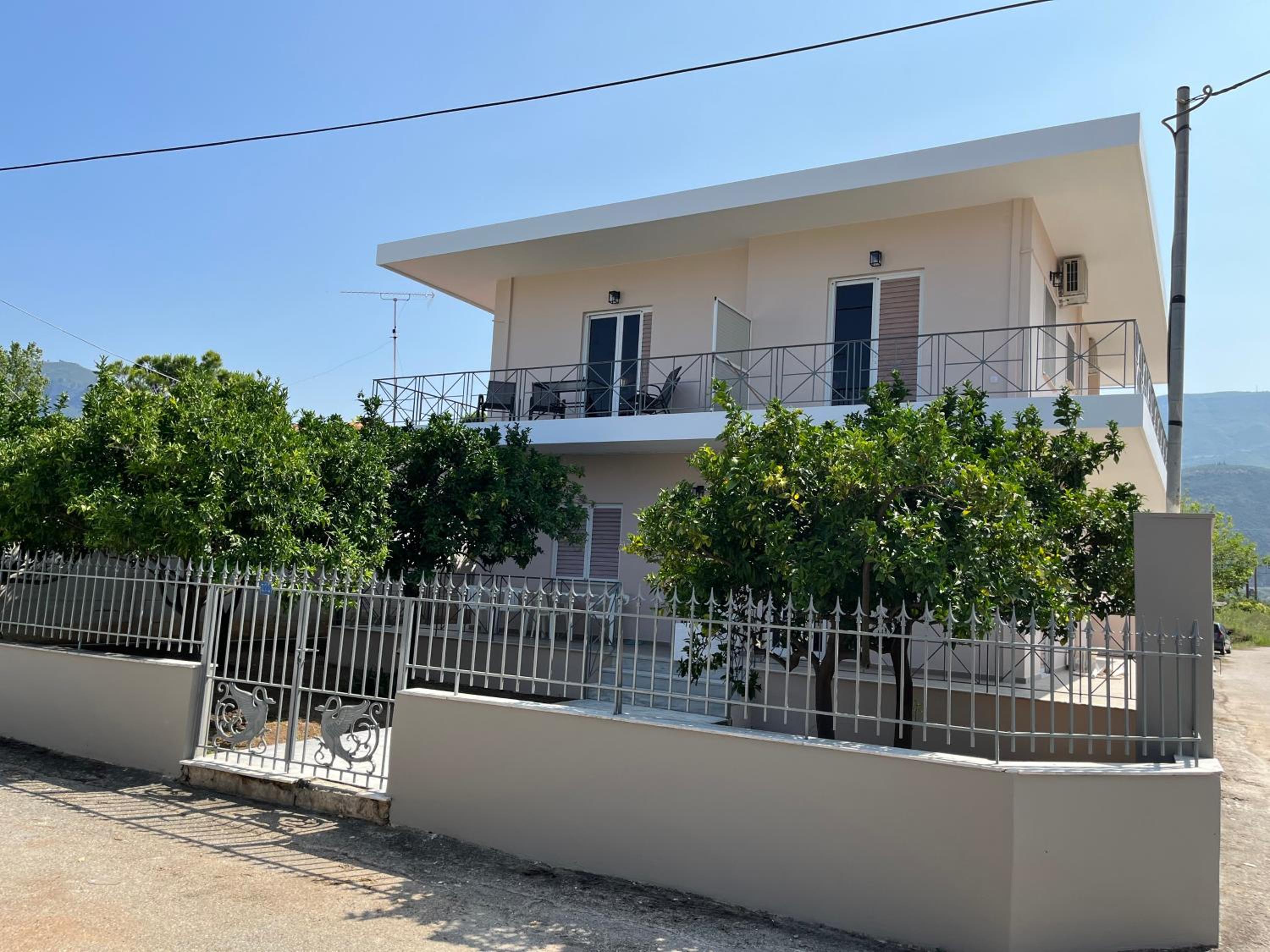 Koulouras Holiday Apartments view 2