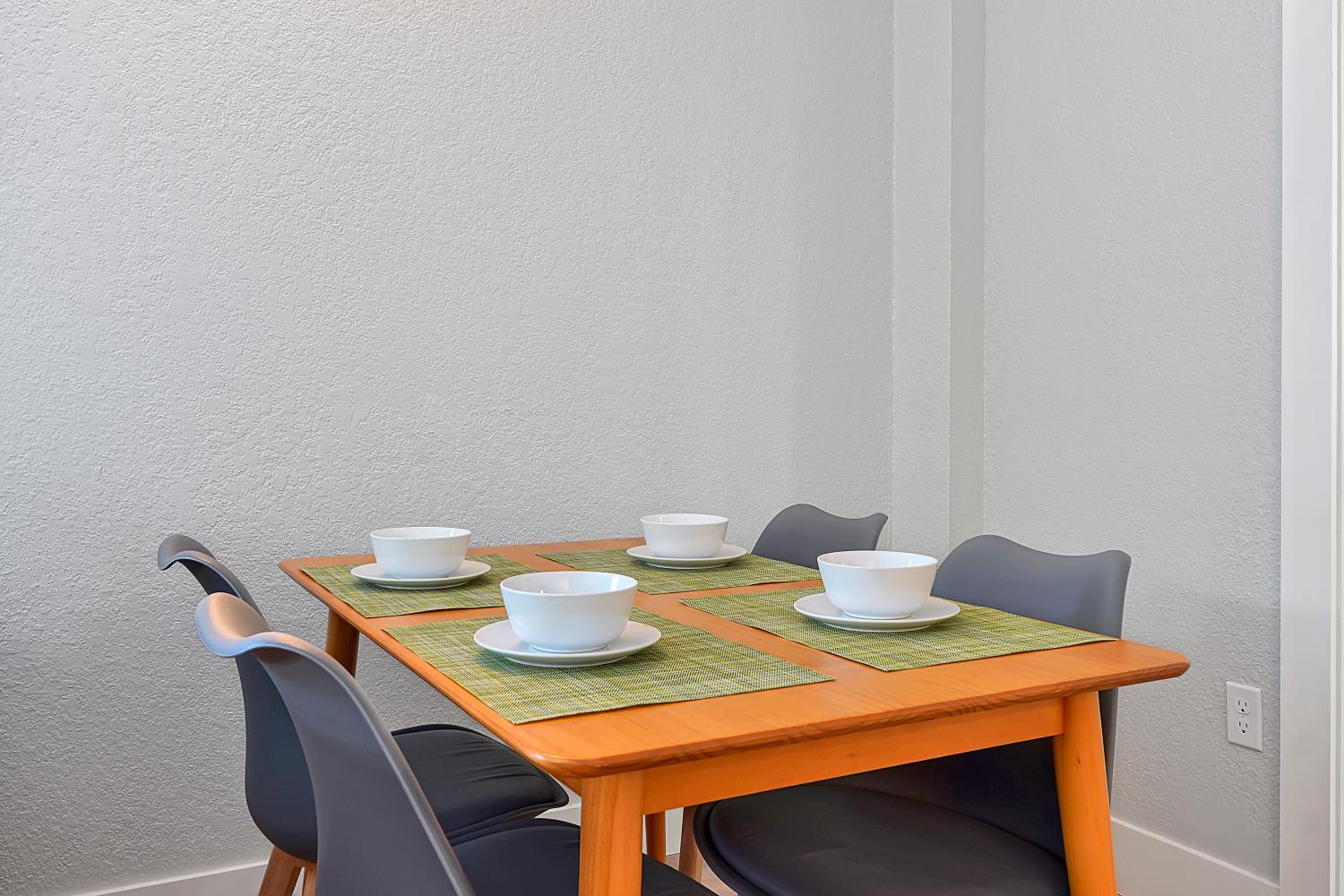 Cozy Condo on International Dr. Near Universal Studios