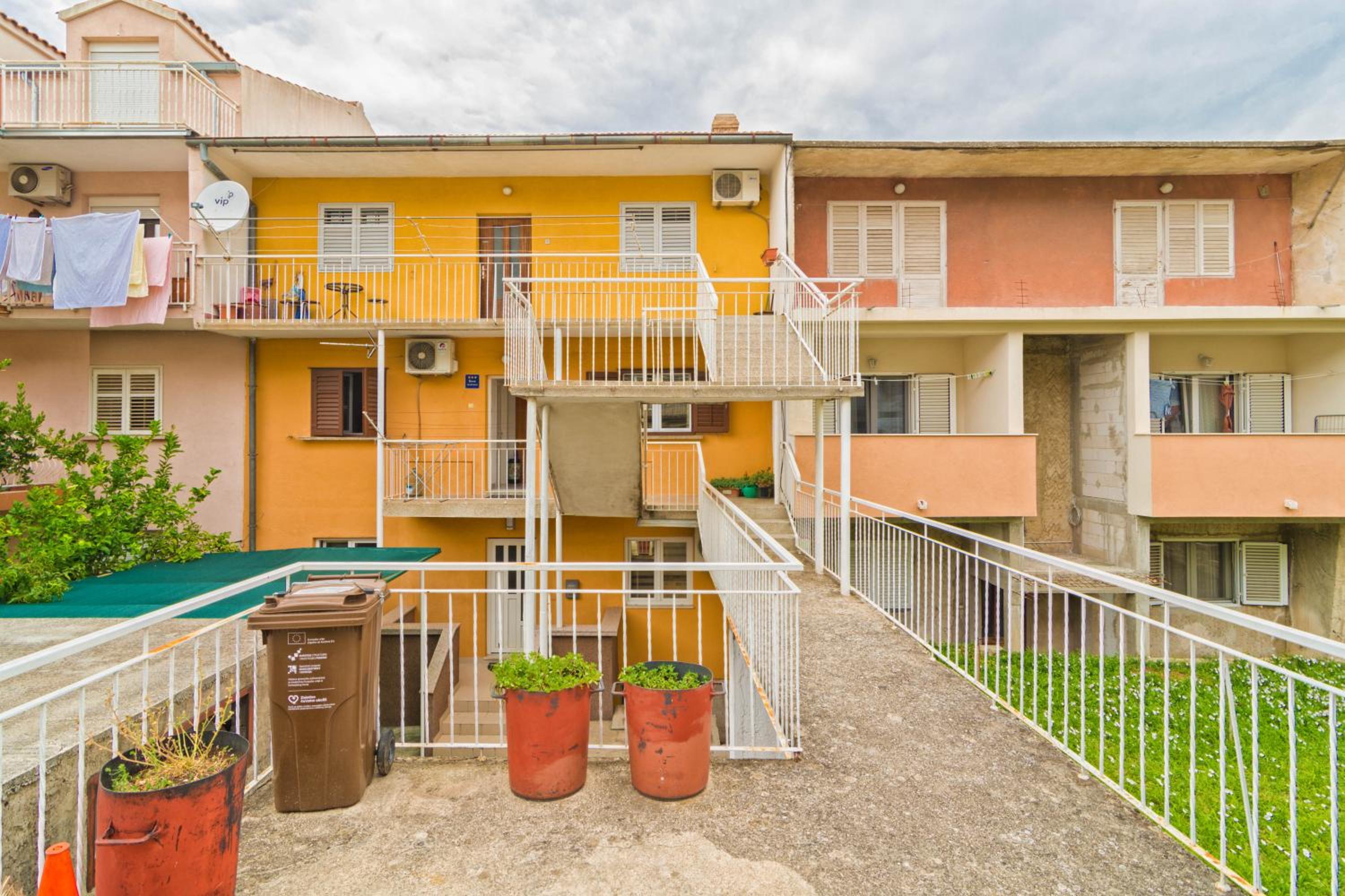 Cakic apartmani view 4
