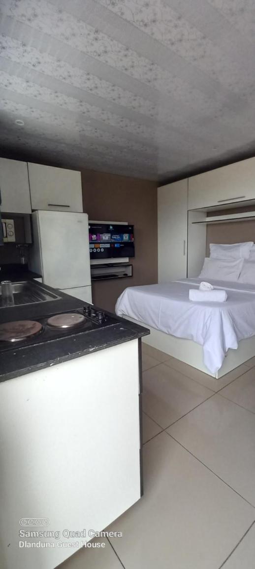 Dlanduna GUEST House