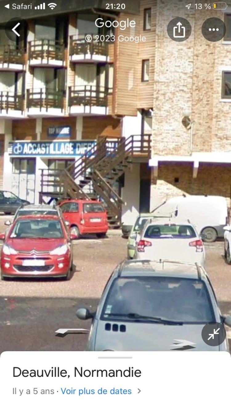Les Marinas Port Deauville view 3