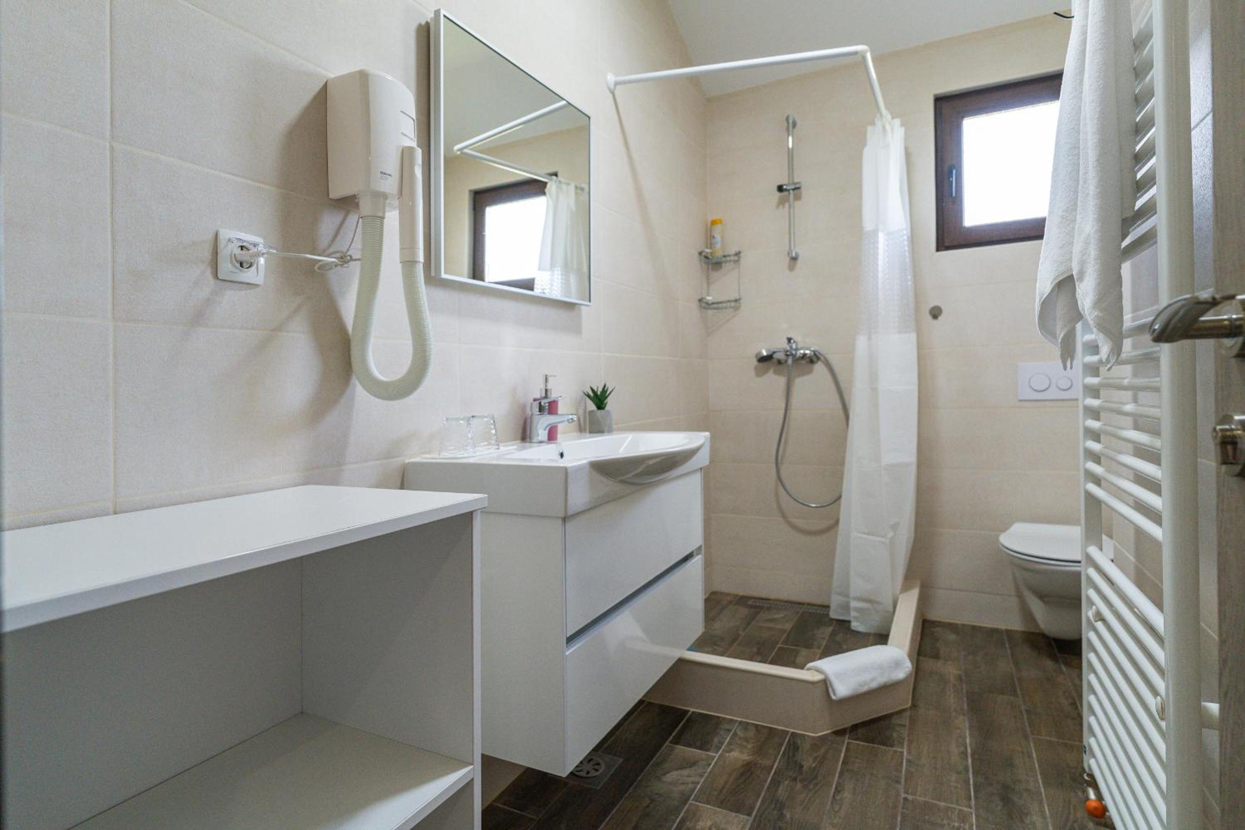 Deluxe Apartment with Jacuzzi - PATAR