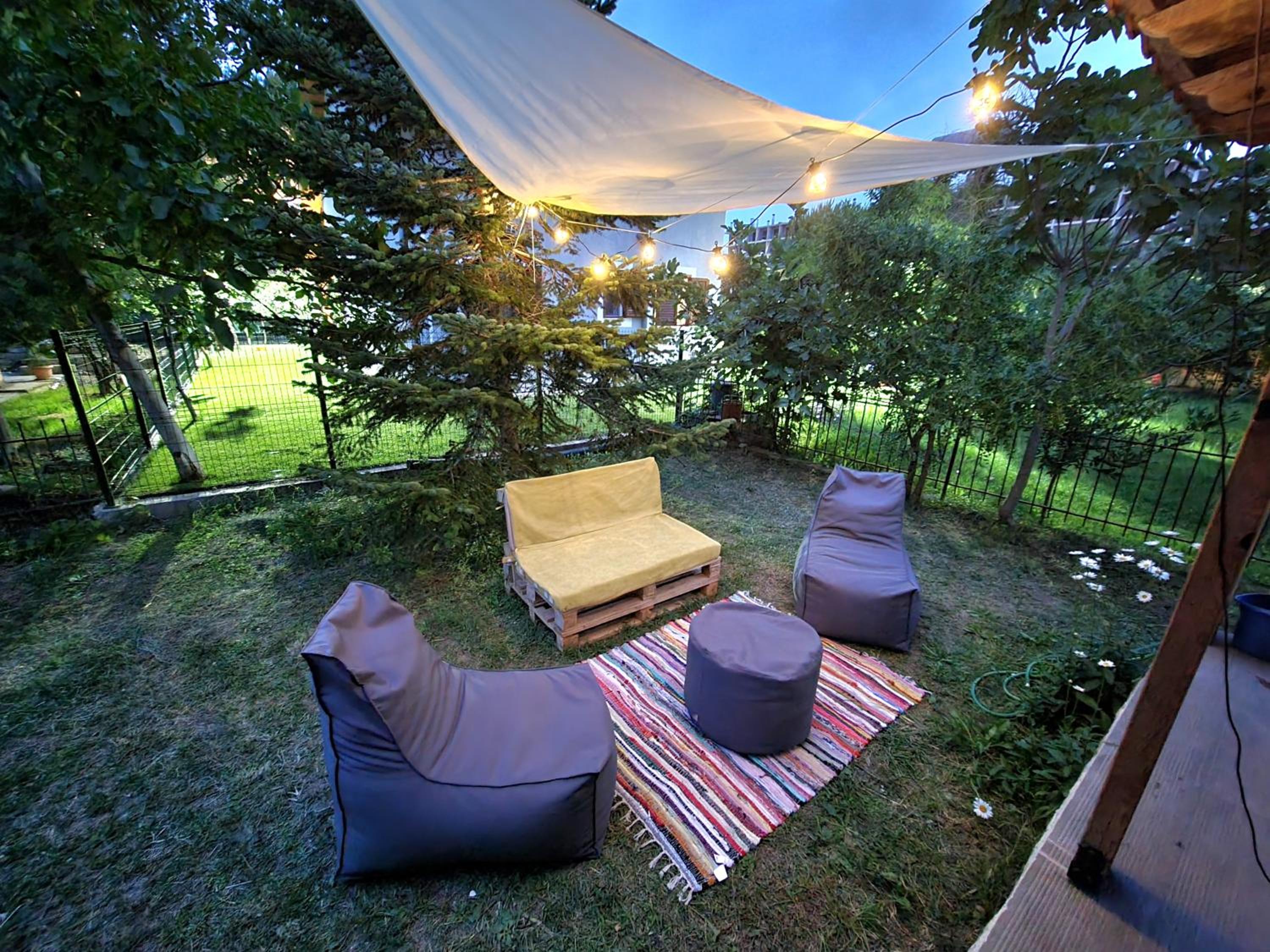 Cozy villa, Golem beach.