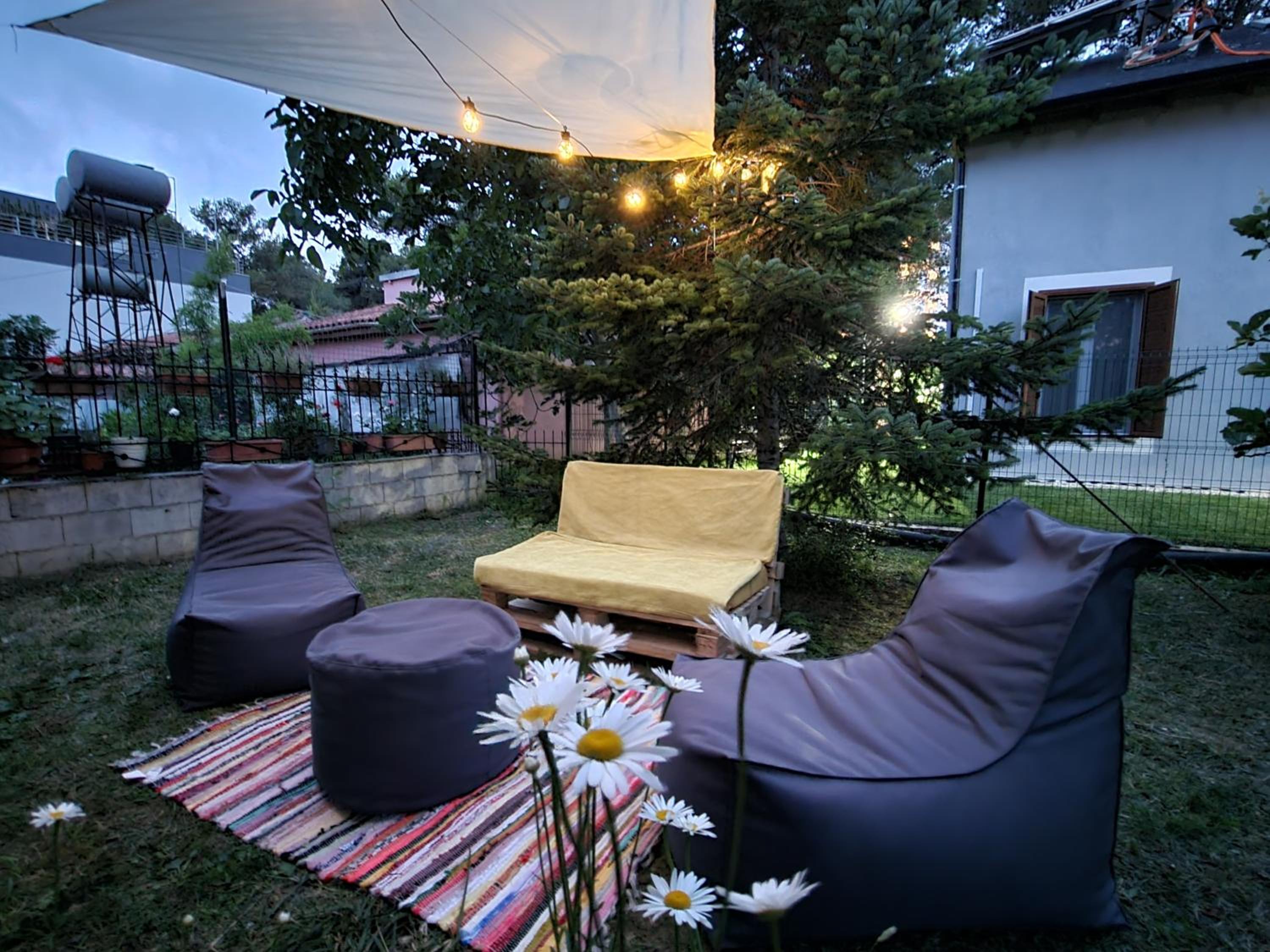 Cozy villa, Golem beach.