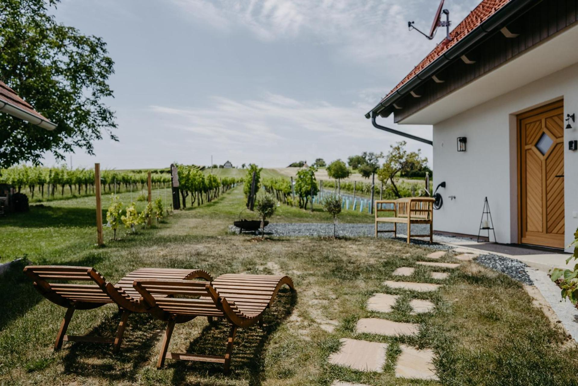 Weinberg Chalet Kokumandl