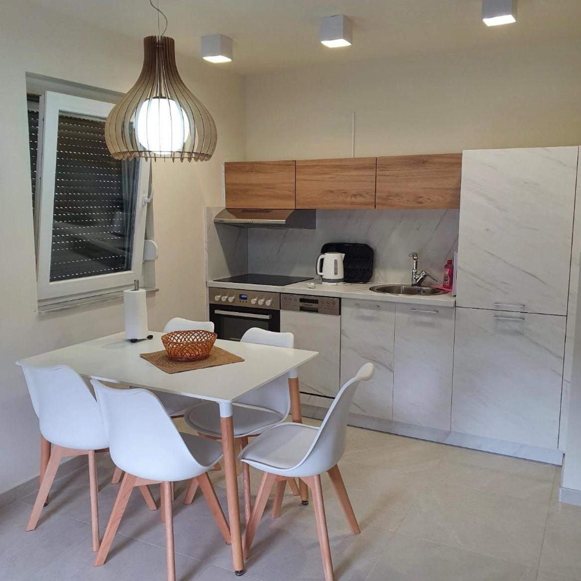 Apartmani Datea