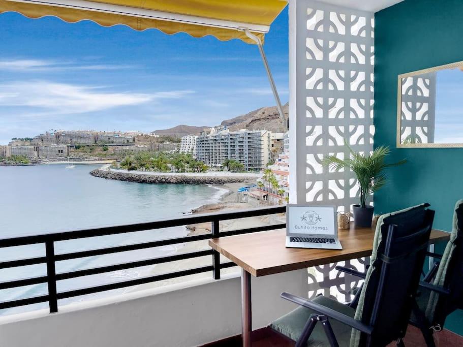 Beach Front Apartment Patalavaca- Endless Ocean View