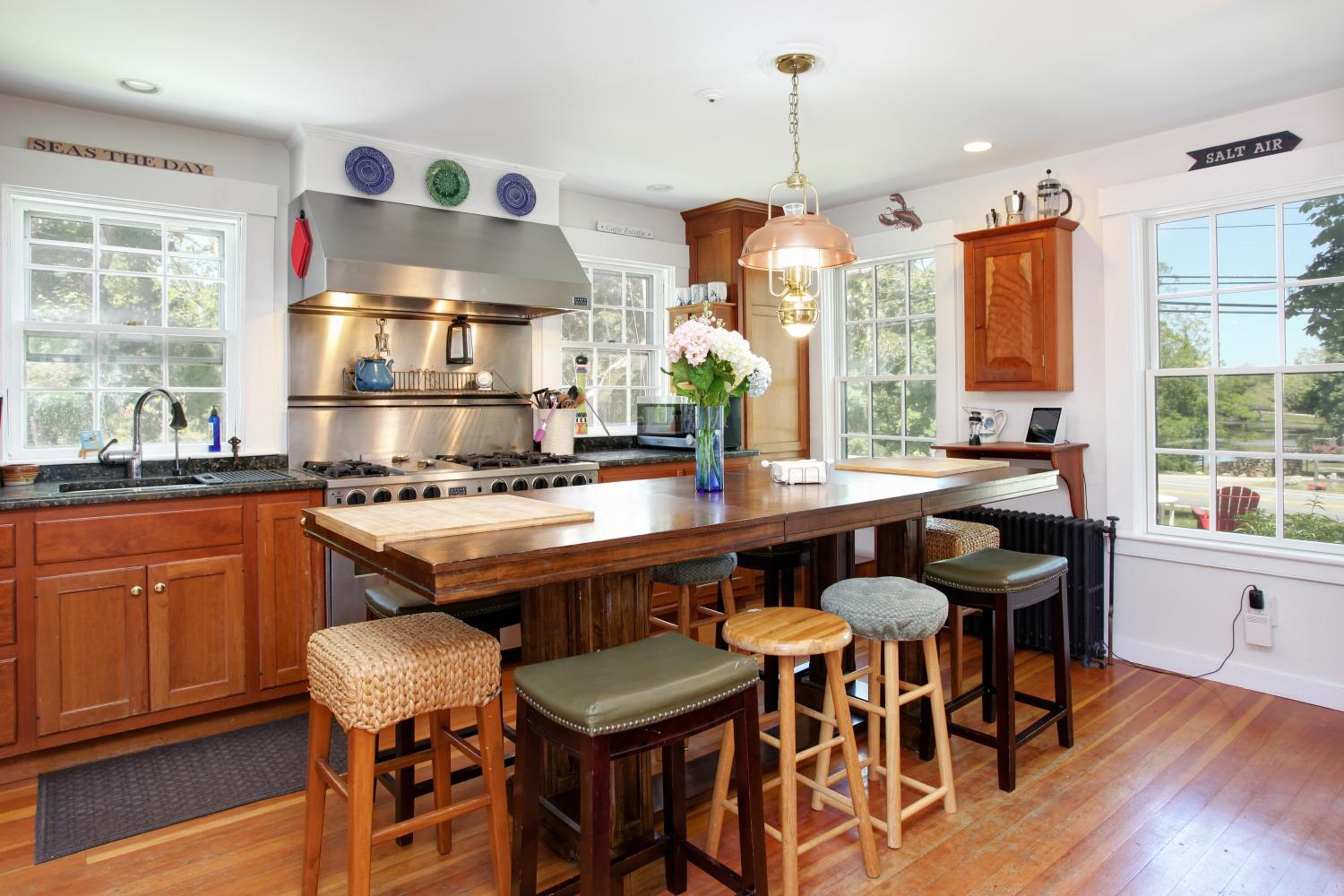 Gorgeous Cape Cod Mansion With Spa Near Beach view 5