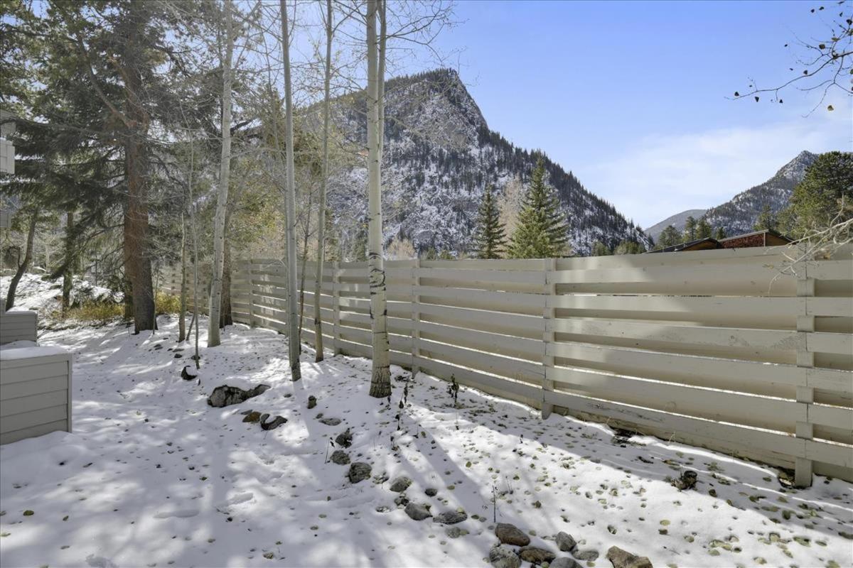 River Glen 102C condo view 3