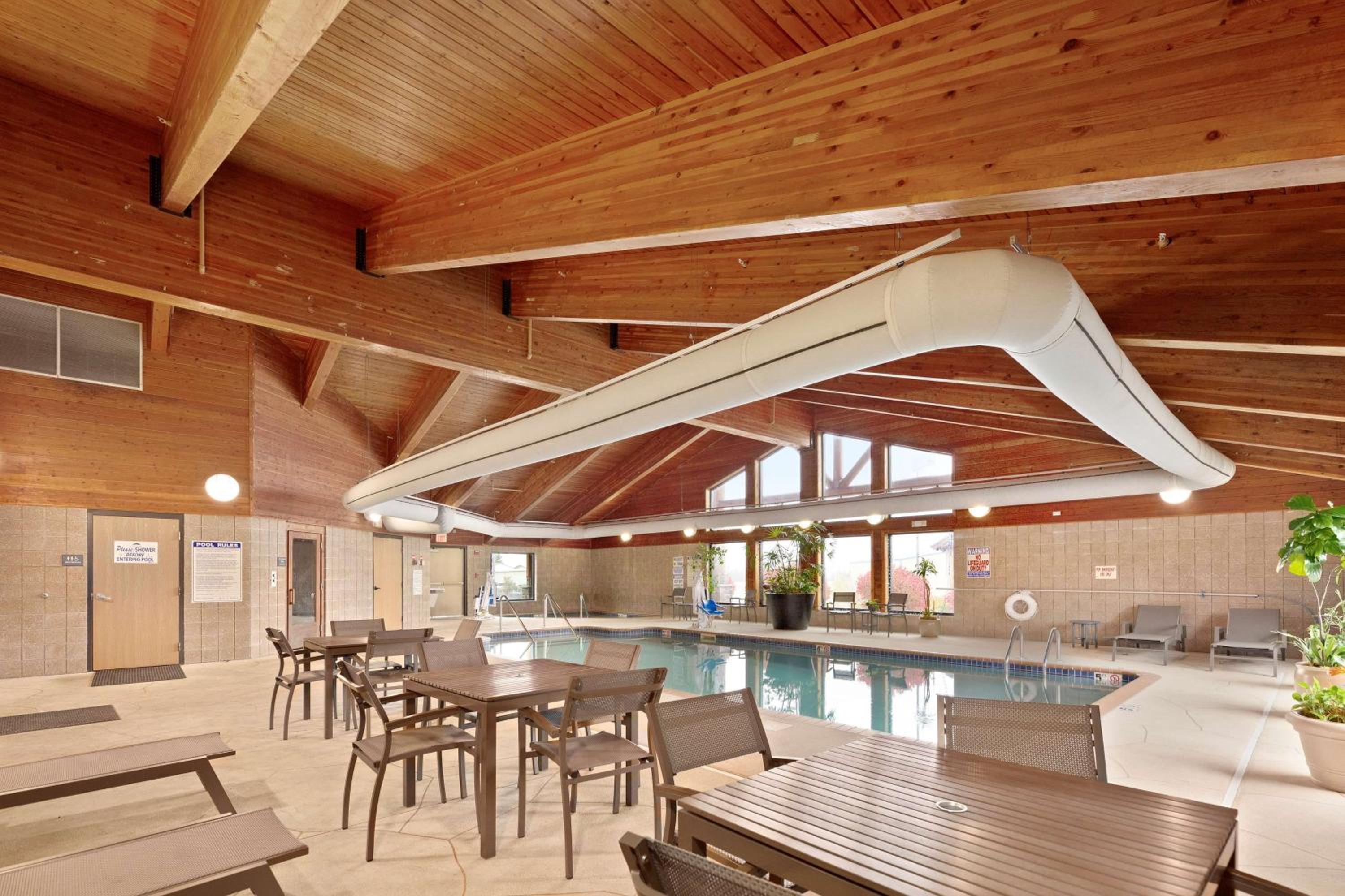 Mccall Vacations - Best Western Plus McCall Lodge and Suites - Property Image 4