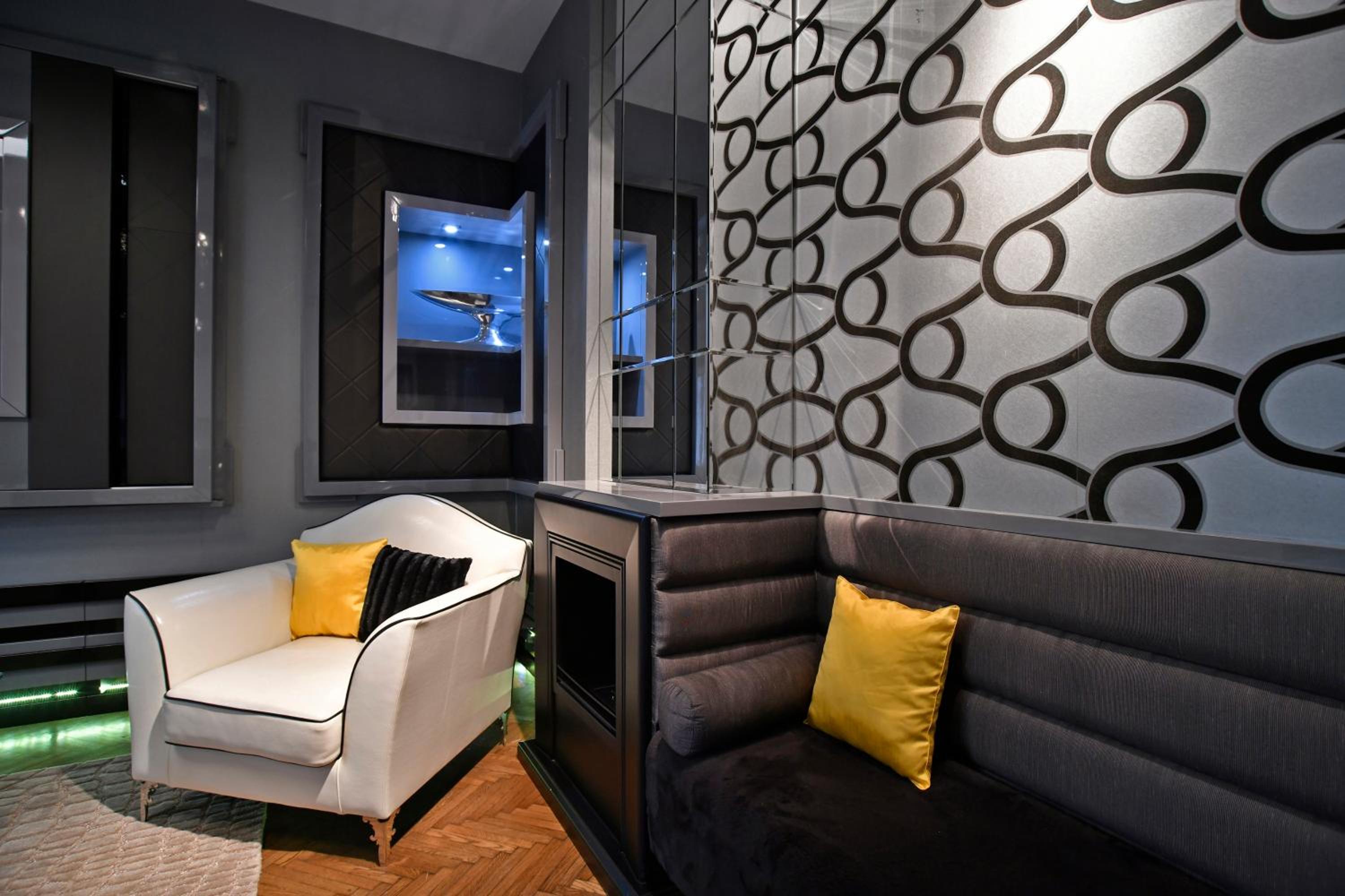 LuxuryFlat near centre on118 sqm, 3BR,2BTH,8bed,AC view 5