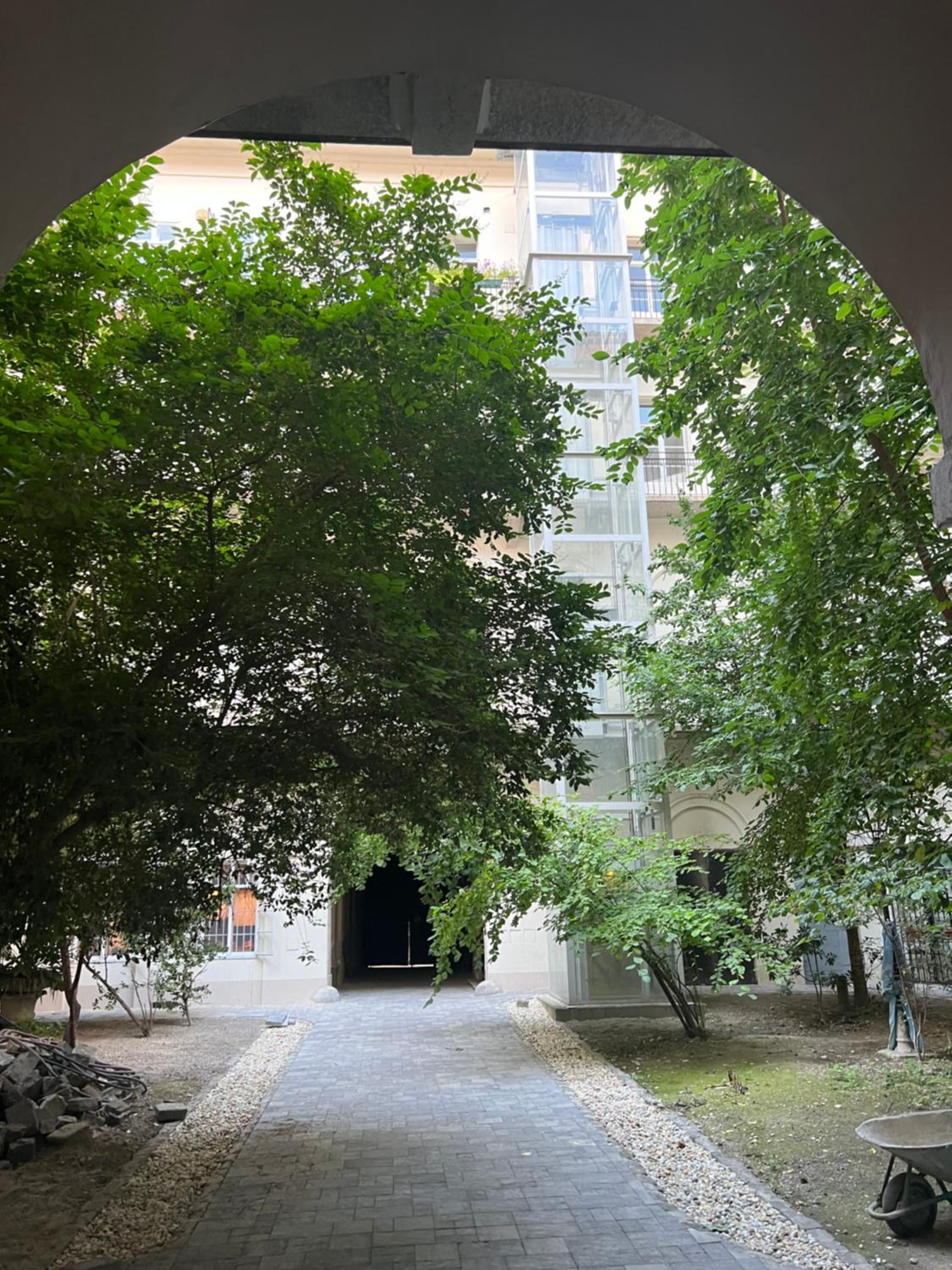 Sweet Apartment