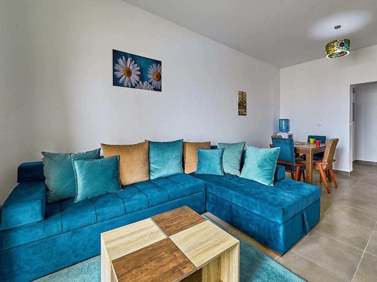 Amwaj North Coast Stylish Holiday Chalet with Roof