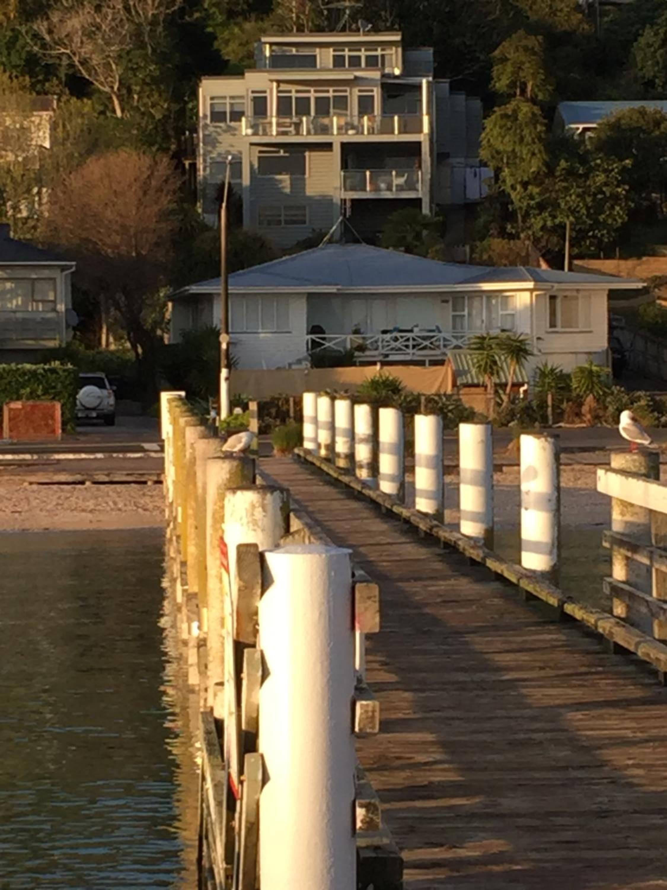 Maraetai views
