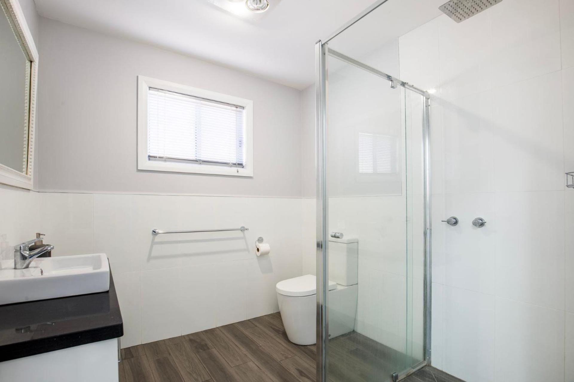 The Anchor - Pet Friendly - 5 Mins Walk to Beach - EV Charging