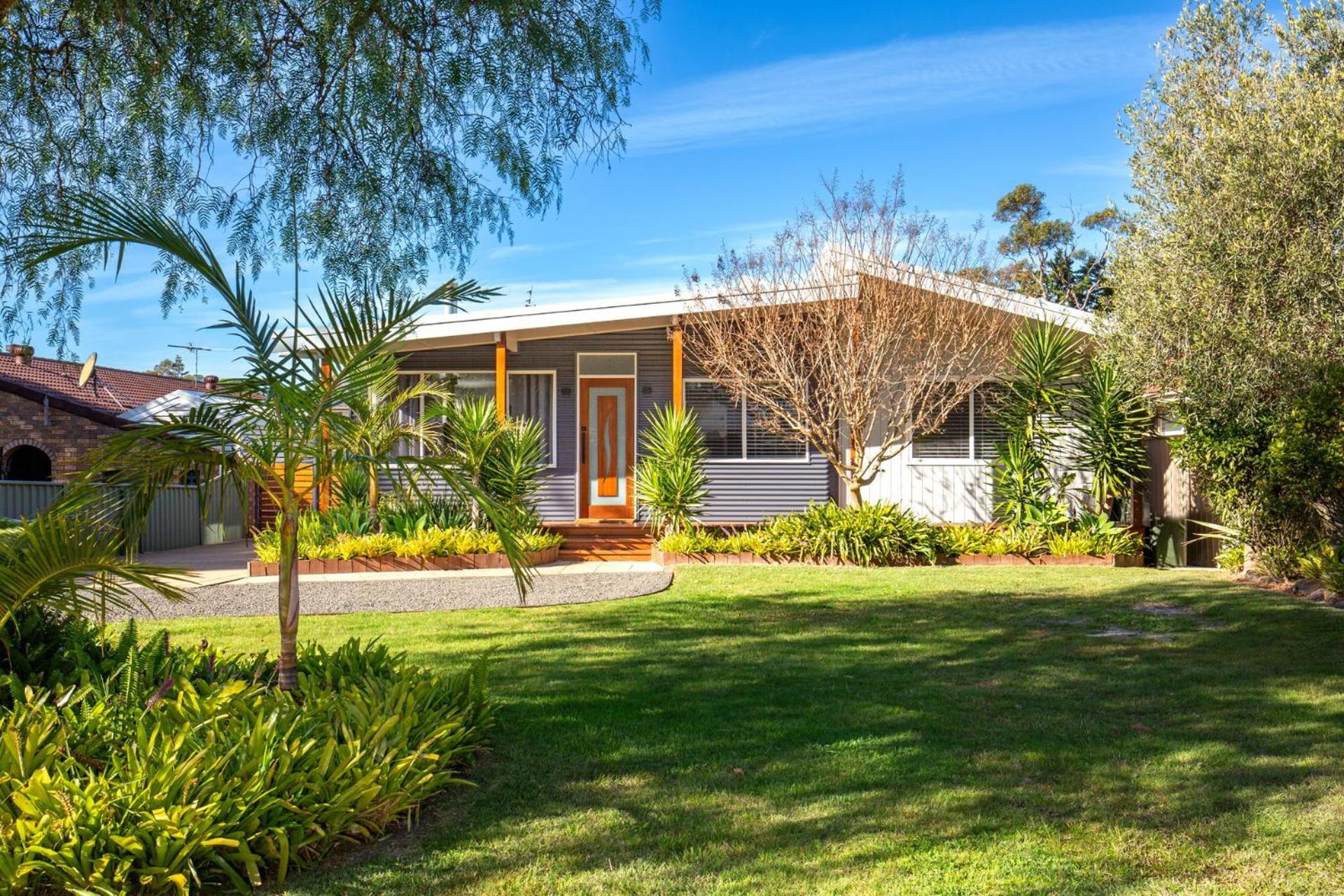 The Anchor - Pet Friendly - 5 Mins Walk to Beach - EV Charging