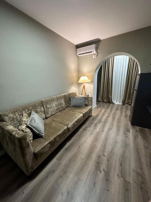 Bejart Apartment 4