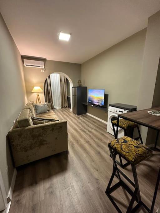 Bejart Apartment 4