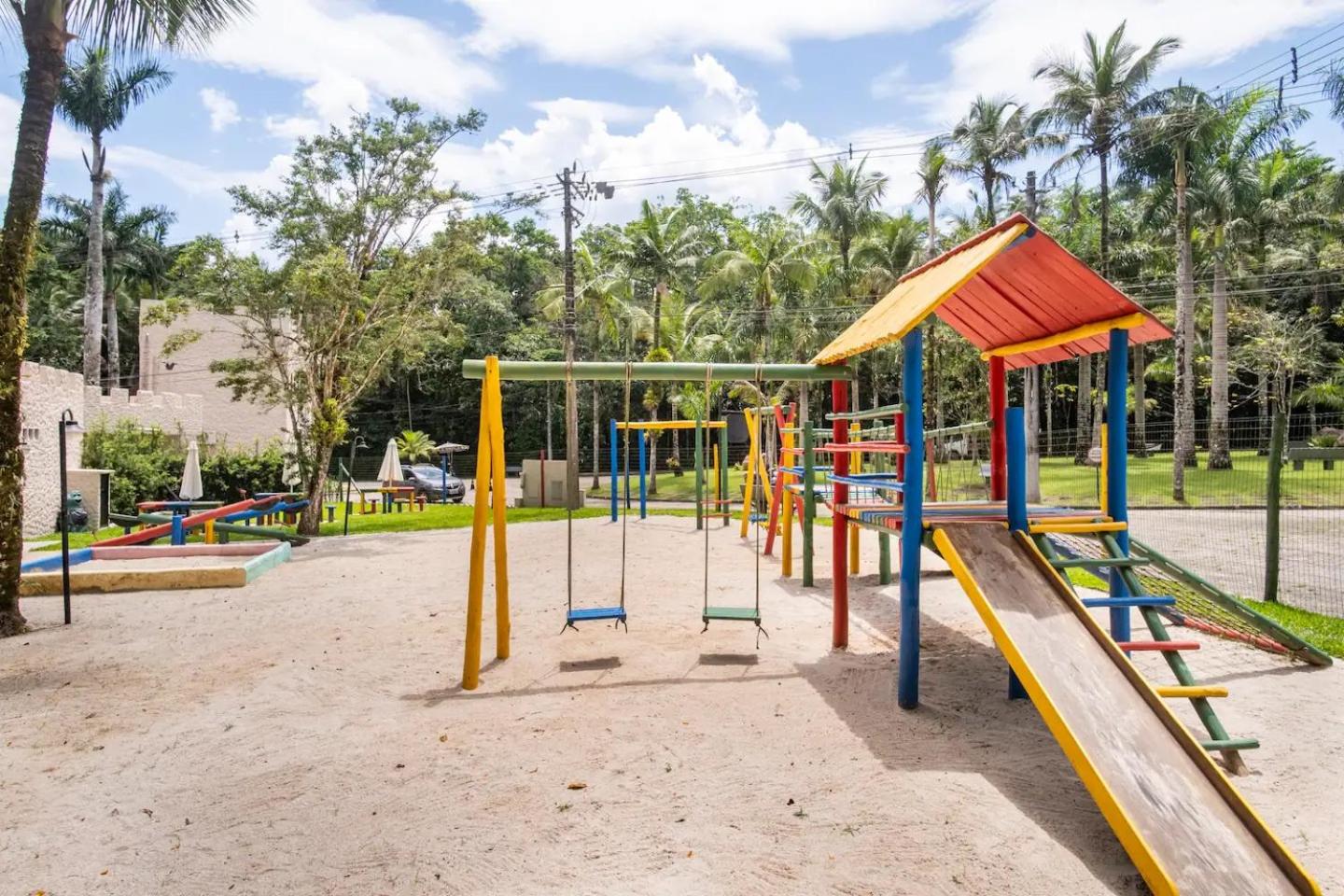Casa em condominio Caraguatatuba