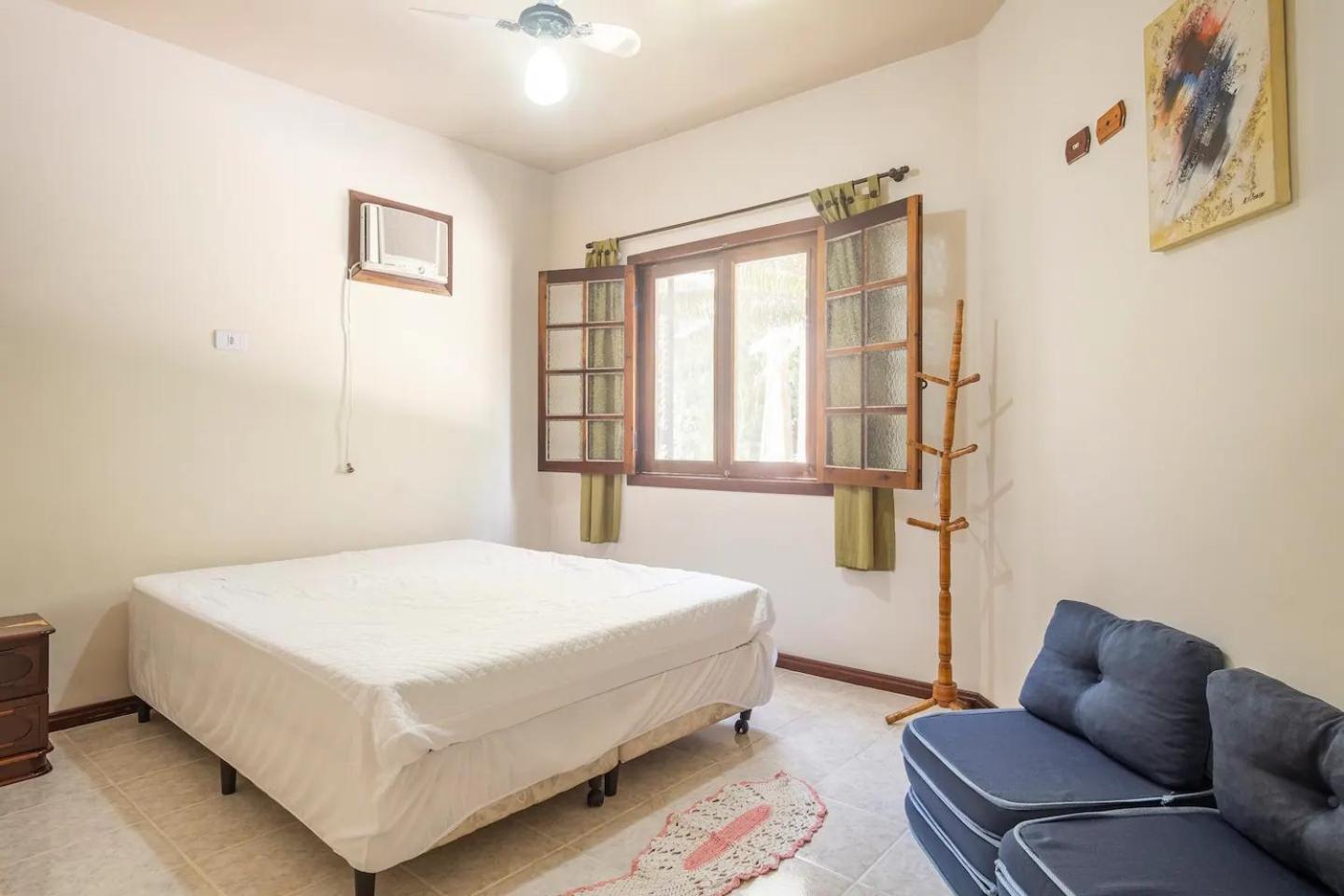 Casa em condominio Caraguatatuba