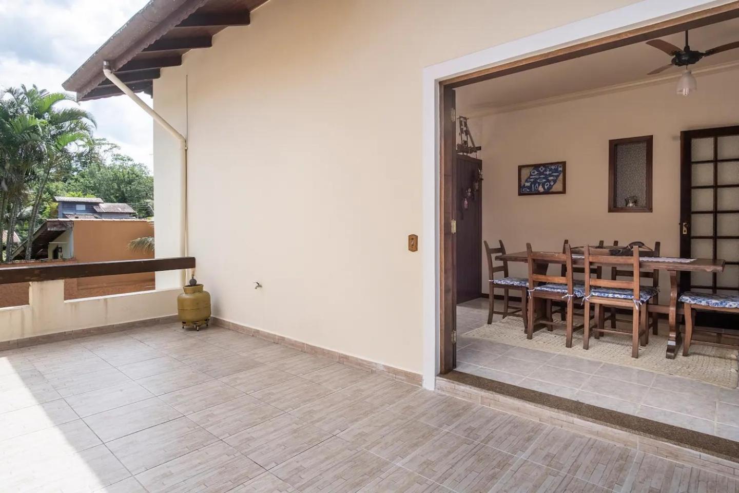 Casa em condominio Caraguatatuba