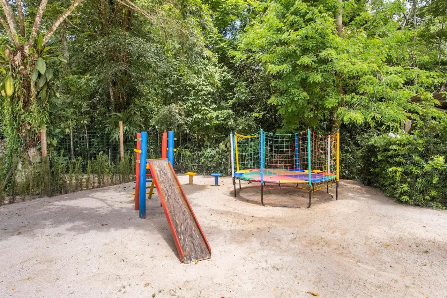 Casa em condominio Caraguatatuba