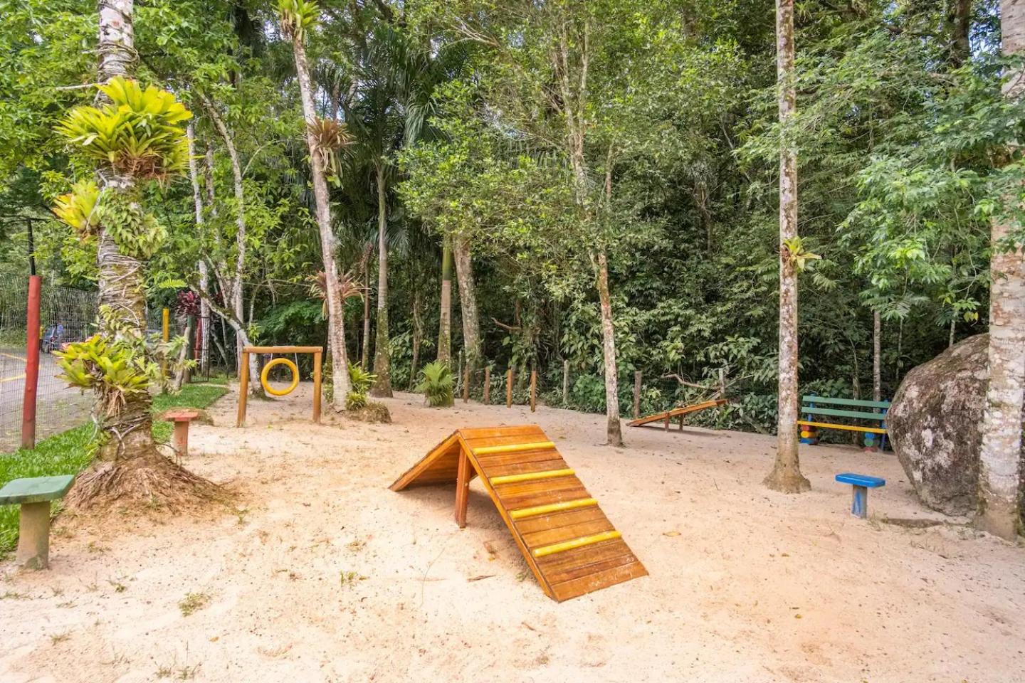 Casa em condominio Caraguatatuba