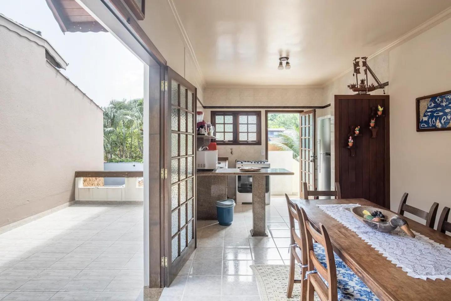 Casa em condominio Caraguatatuba
