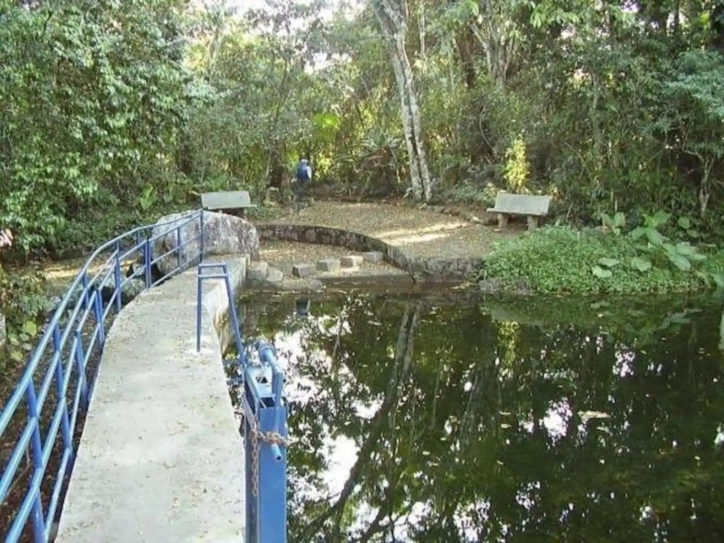 Casa em condominio Caraguatatuba