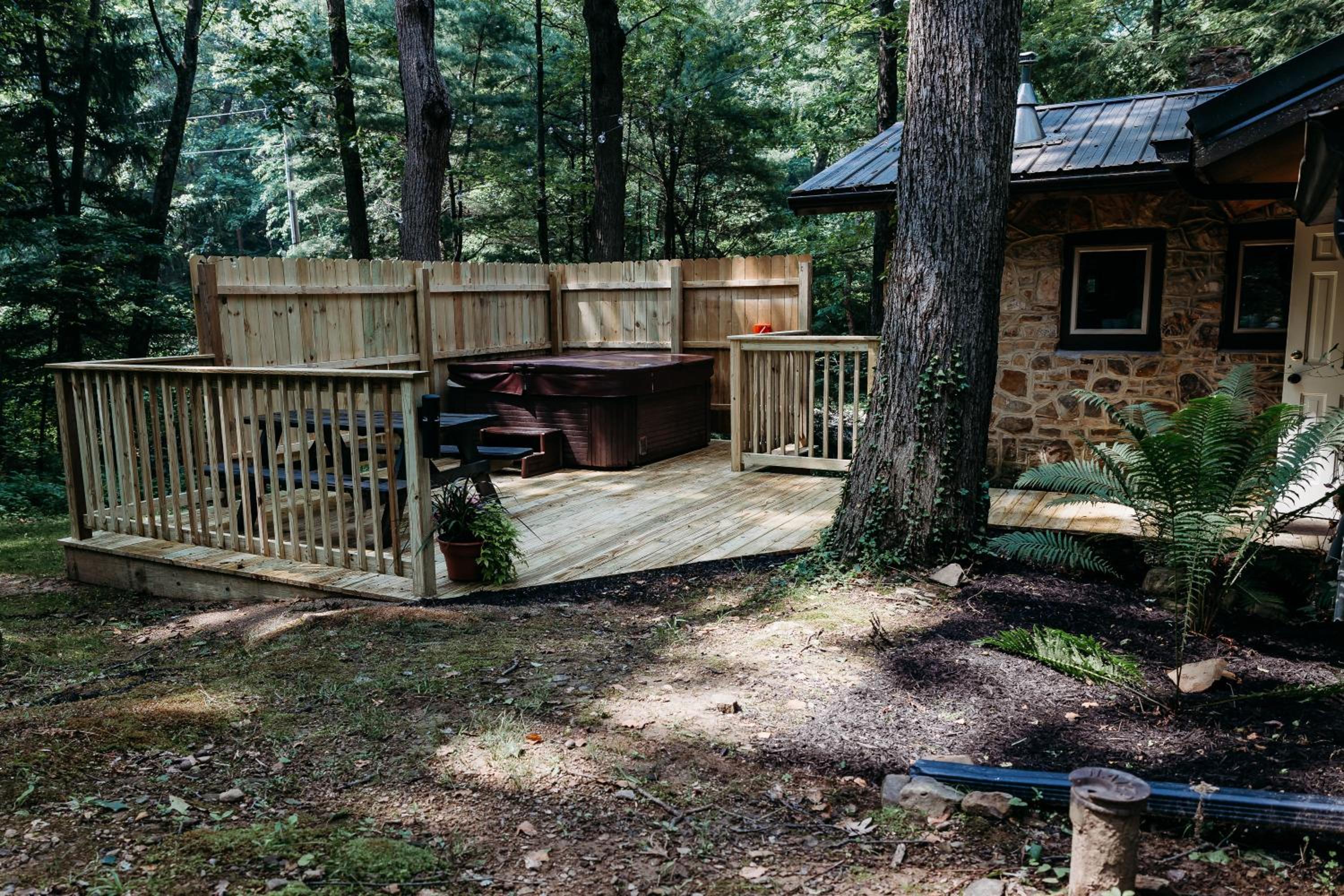 Landoll's Mohican Castle