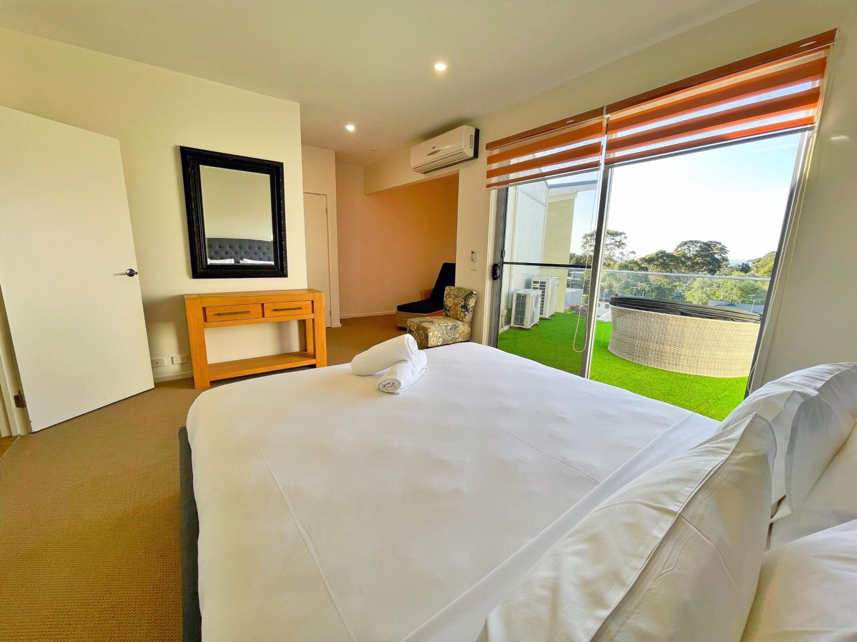 Phillip Island Towers