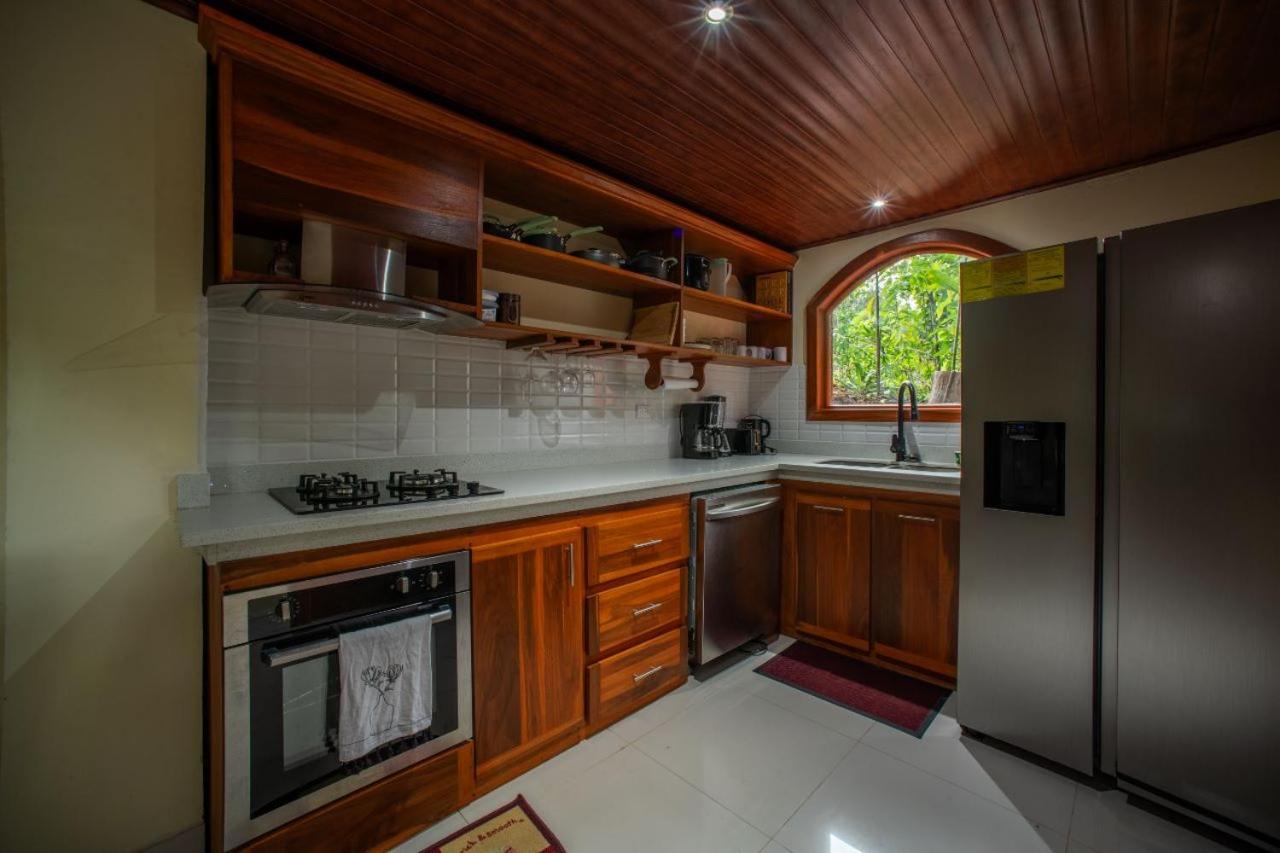 Arenal Ginger Home
