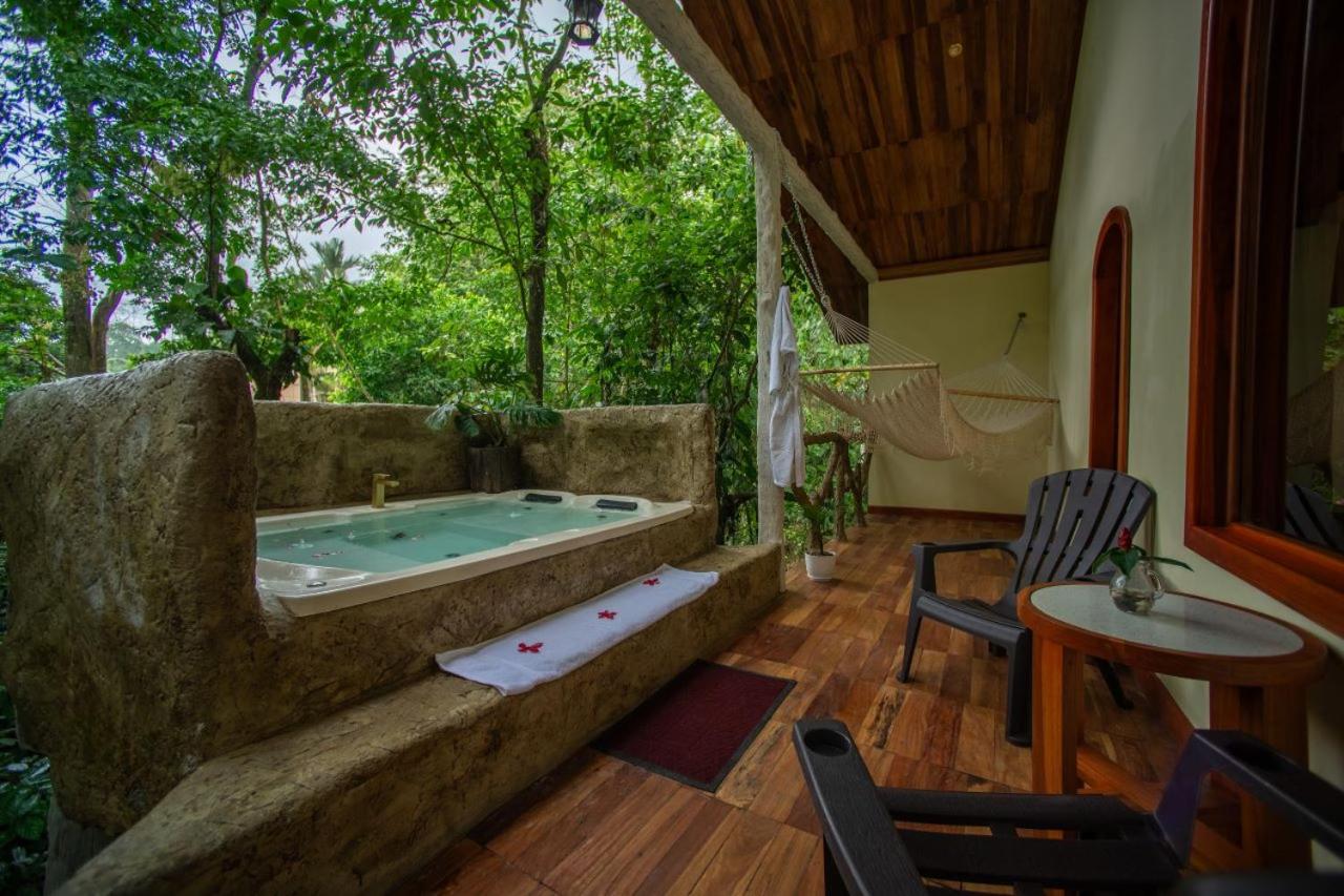 Arenal Ginger Home