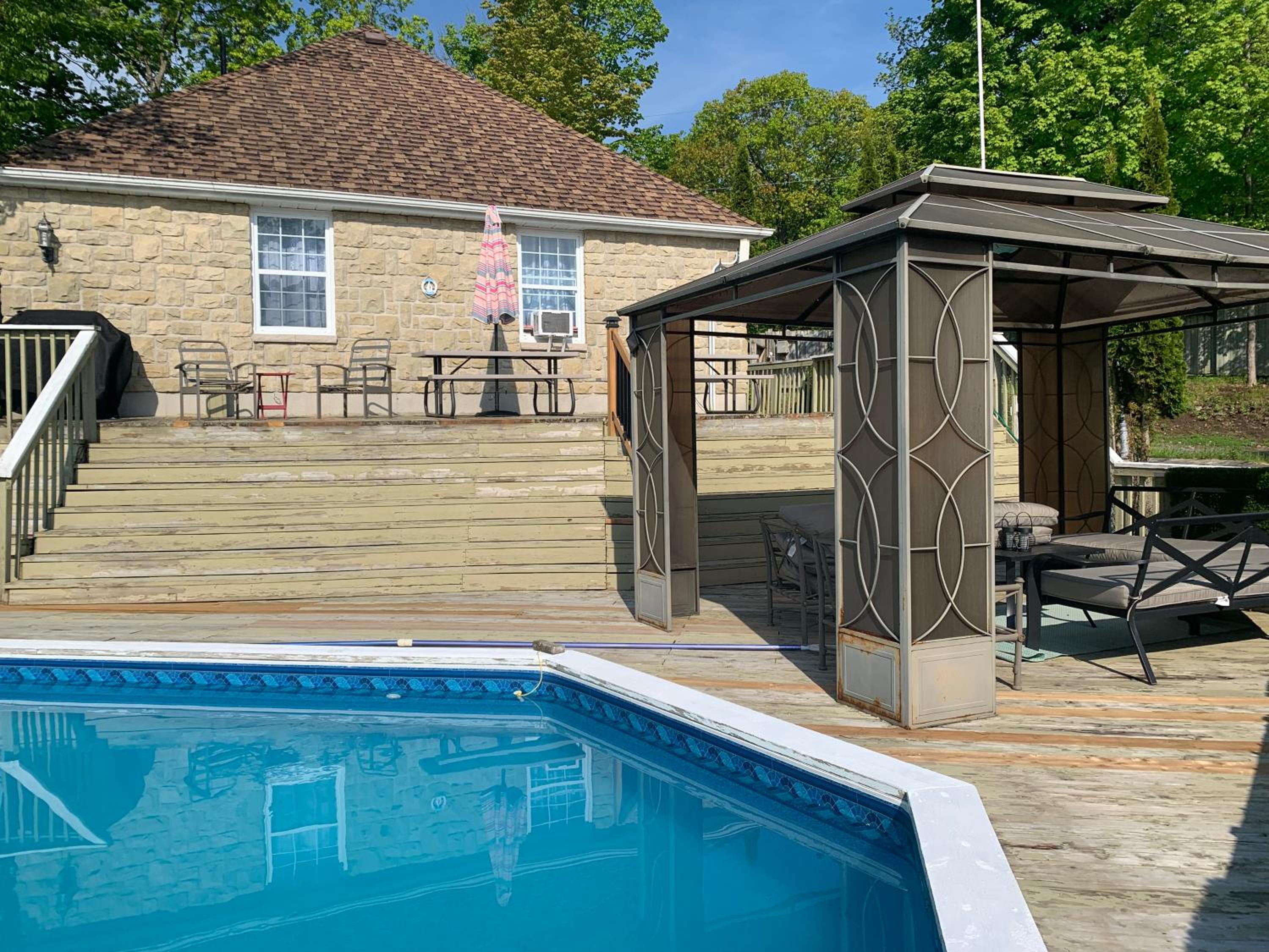 Q Estate Pool cottage
