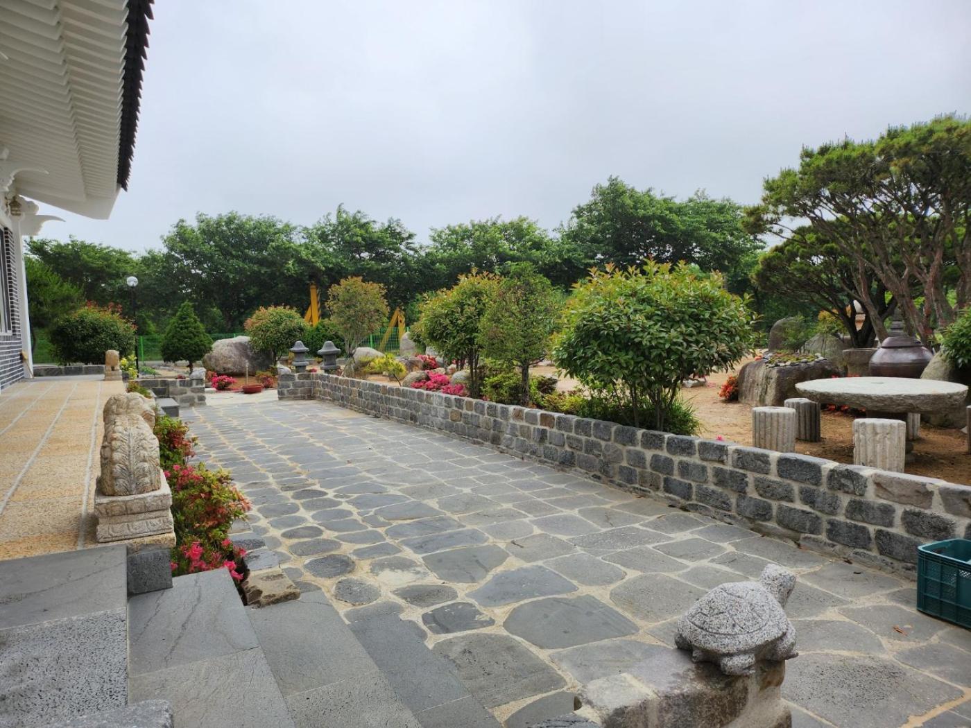 Seoak Stay