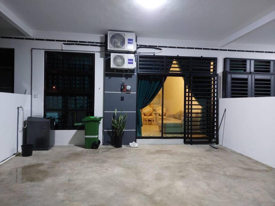 D'has Homestay Kuantan photo 2