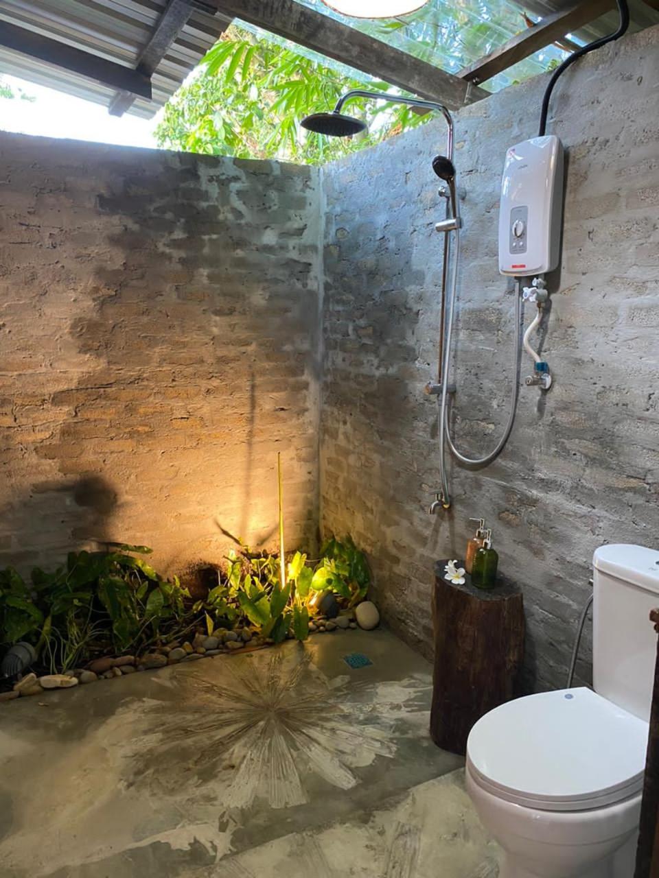 Kebun Lisdtari Farmstay The Kabin photo 6