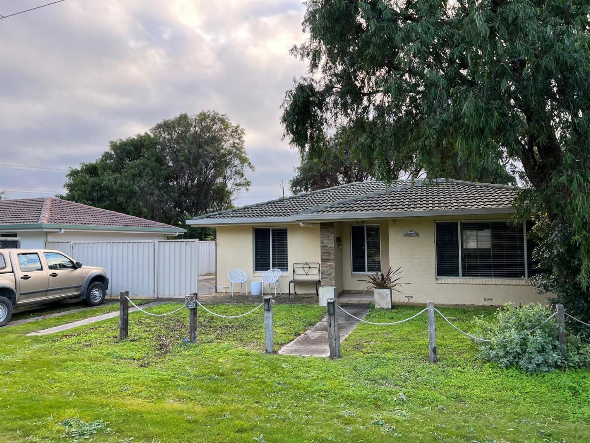 Wrentree - Pet Friendly Inside 26B Laurel Tce