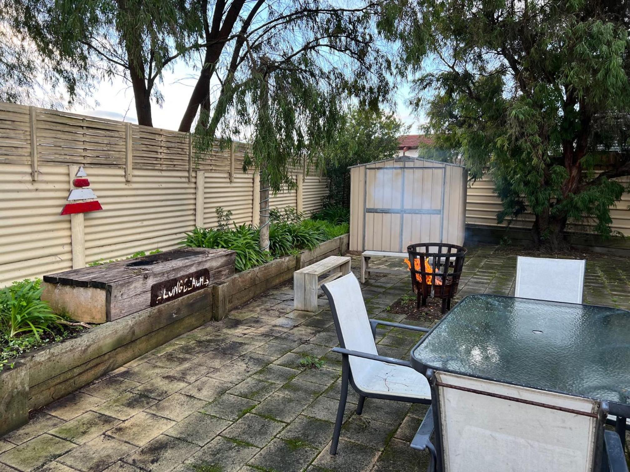 Wrentree - Pet Friendly Inside 26B Laurel Tce