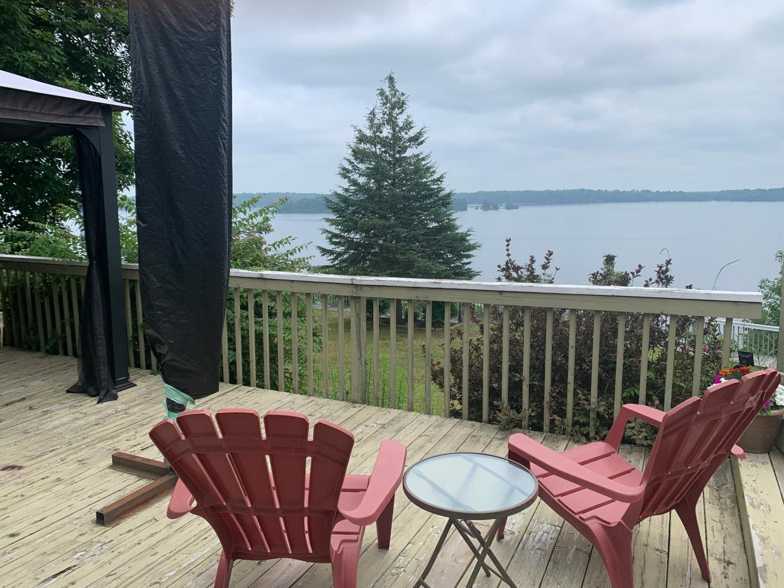Q Estate Guest Suite heated indoor pool