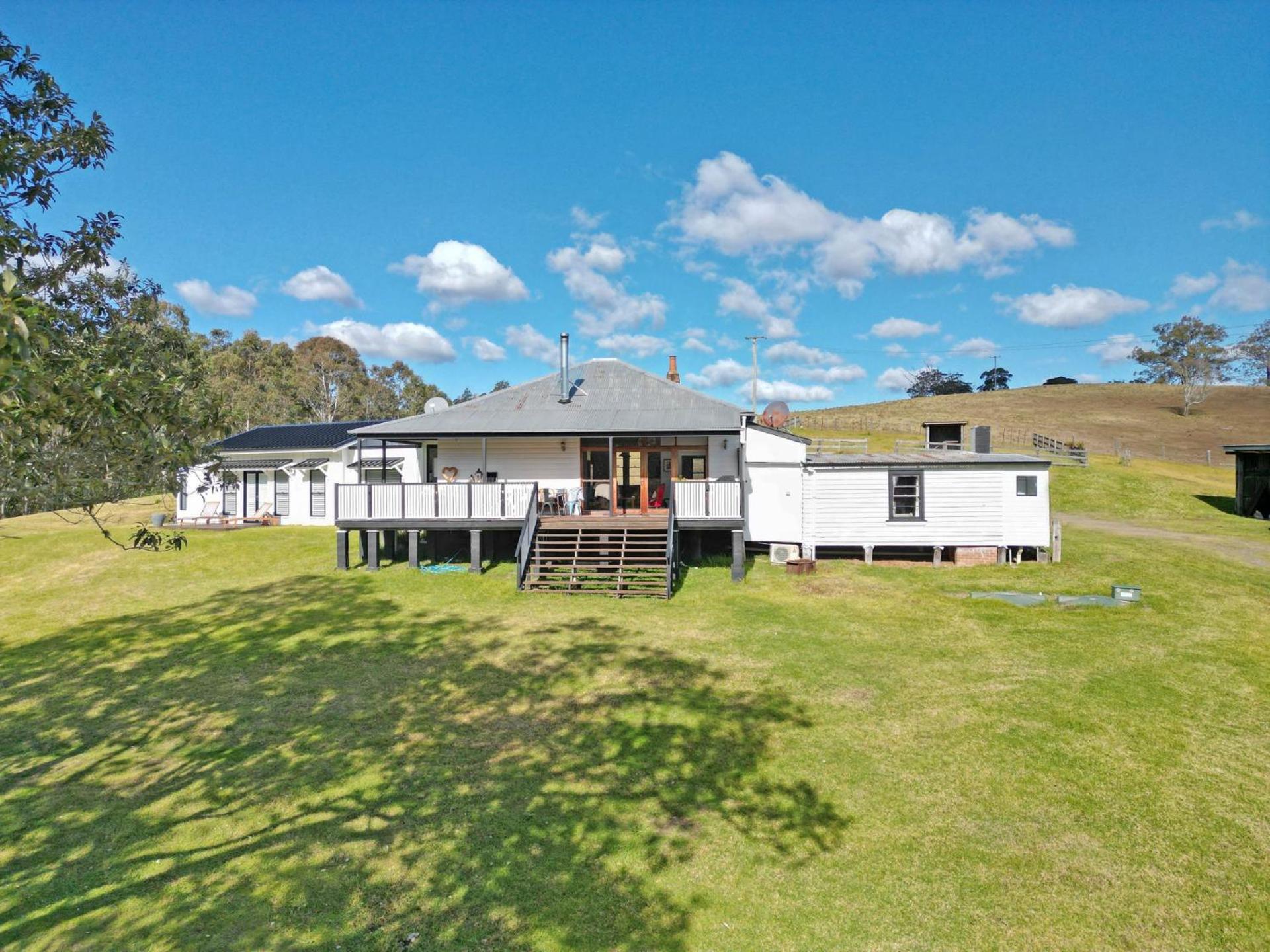 The Glass Ceiling 360 degree Mount View Hideaway