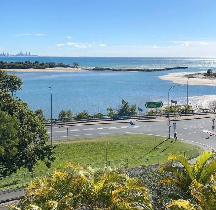 Currumbin Stunning Ocean Views!