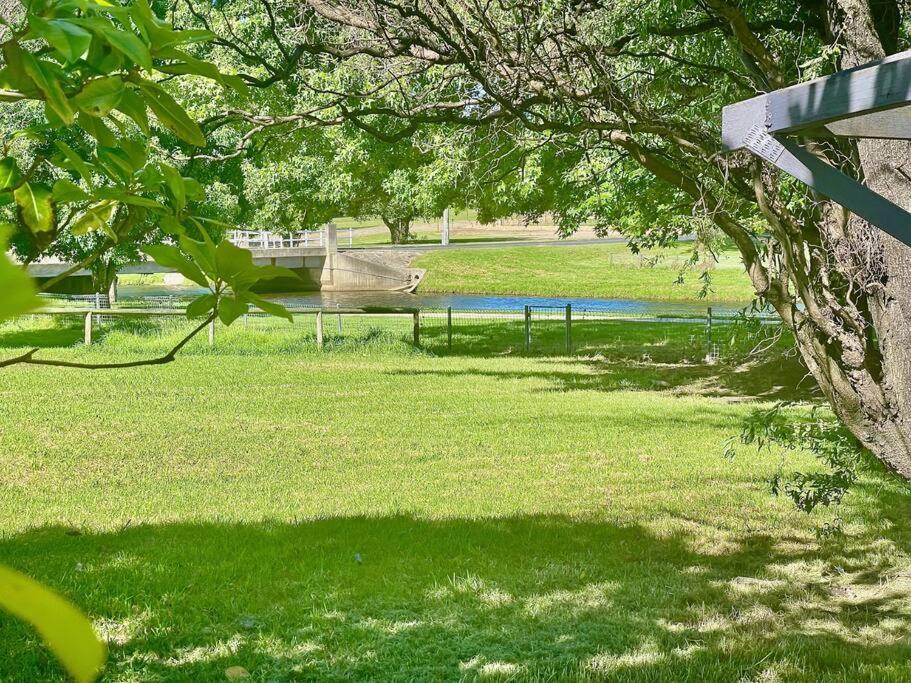MAGNOLIA HOUSE ON THE CREEK - STANTHORPE