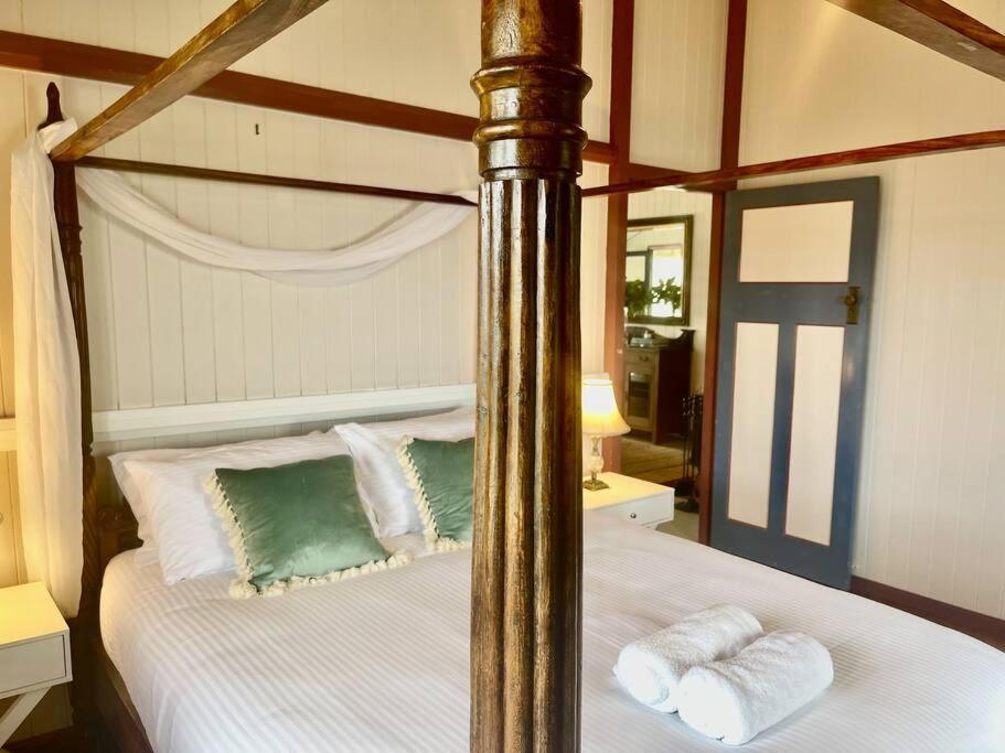 MAGNOLIA HOUSE ON THE CREEK - STANTHORPE