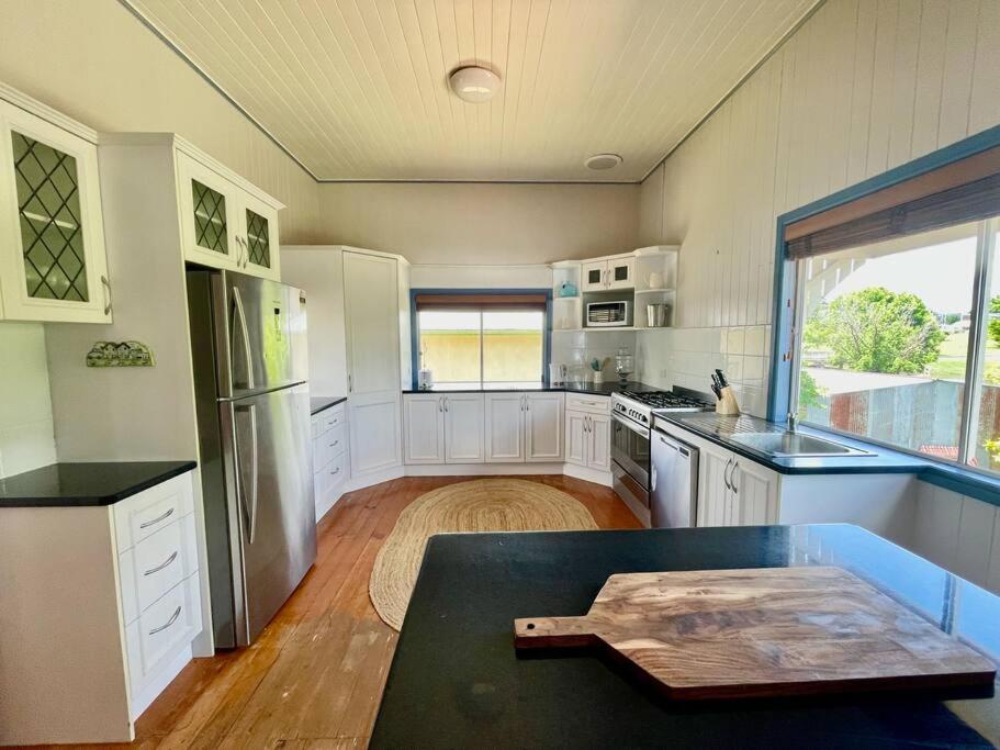 MAGNOLIA HOUSE ON THE CREEK - STANTHORPE