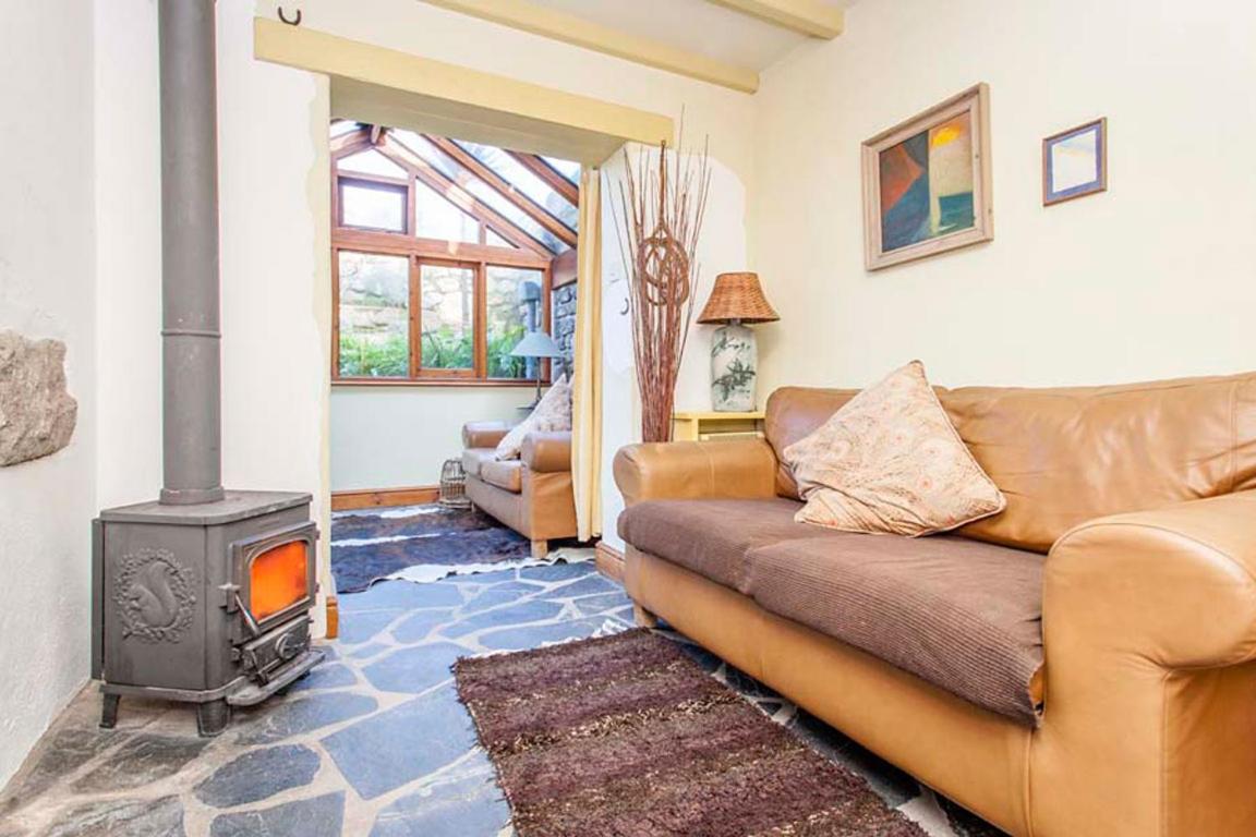 Cats Cradle Beach Cottage in Amazing Location view 3