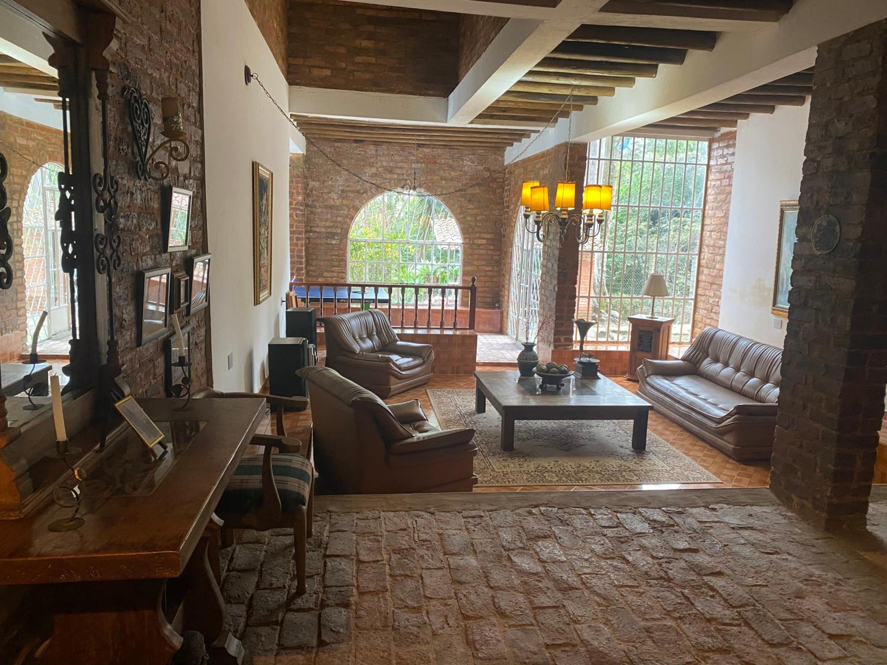 Hermosa Casa Campestre con Piscina y Jacuzzi