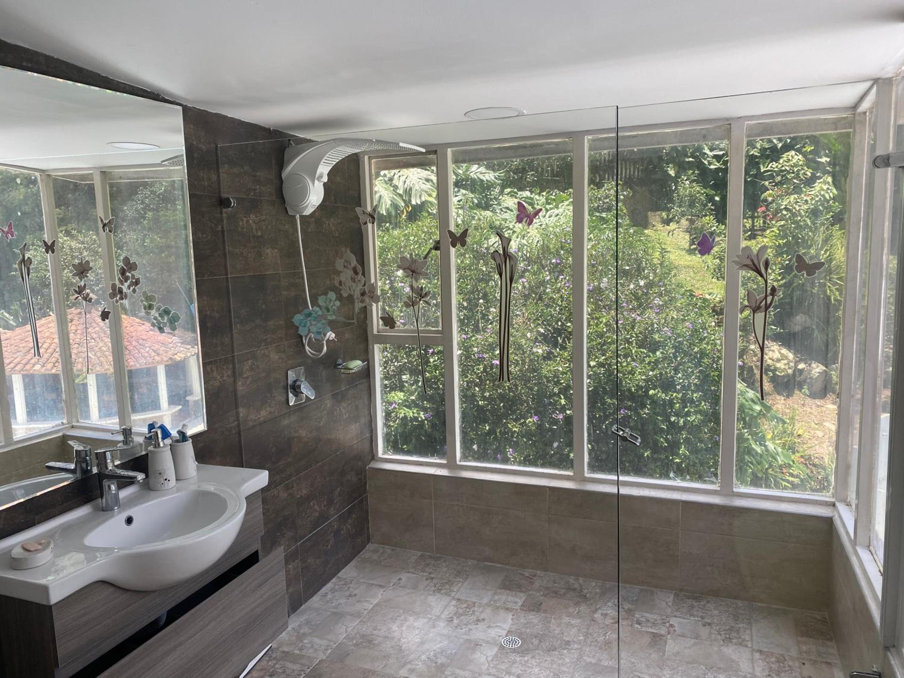 Hermosa Casa Campestre con Piscina y Jacuzzi