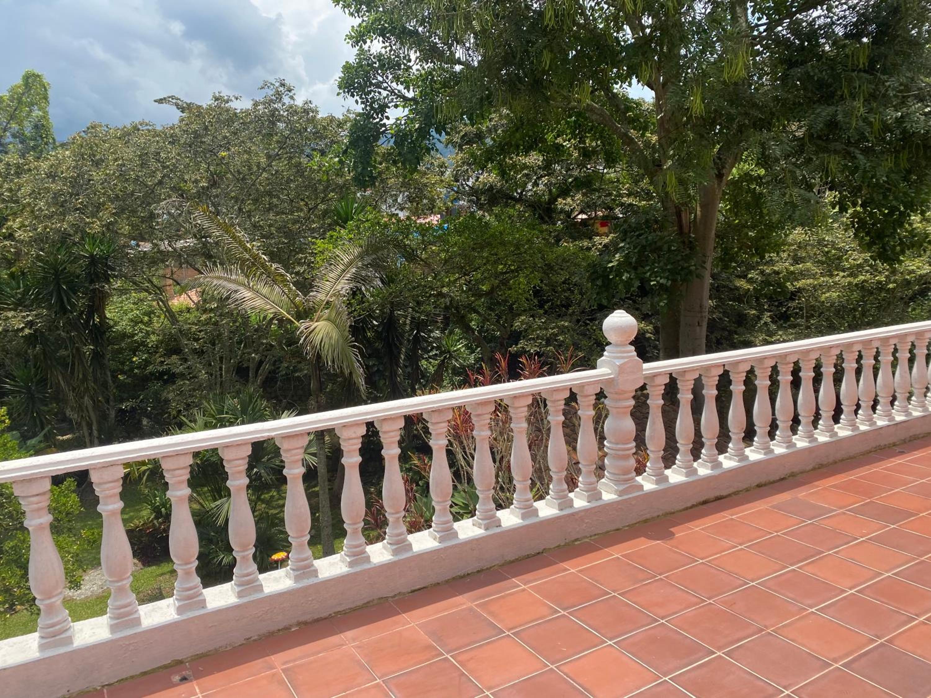 Hermosa Casa Campestre con Piscina y Jacuzzi